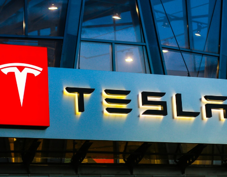 Tesla (TSLA34) ganha US$ 3,687 bilhões no quarto trimestre, superando as expectativas; ações sobem